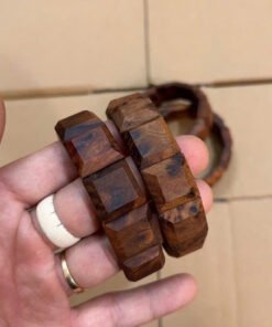 Vòng tay Bị trầm hương